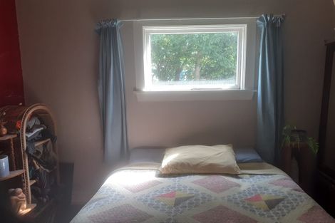 Photo of property in 15 High Street, Hawarden, 7385