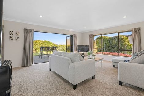 Photo of property in 77 Harvey Street, Waipahihi, Taupo, 3330