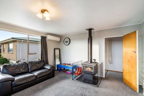 Photo of property in 2 Dale Crescent, East Gore, Gore, 9710