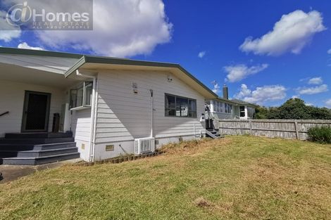 Photo of property in 2/174 Lake Road, Northcote, Auckland, 0627