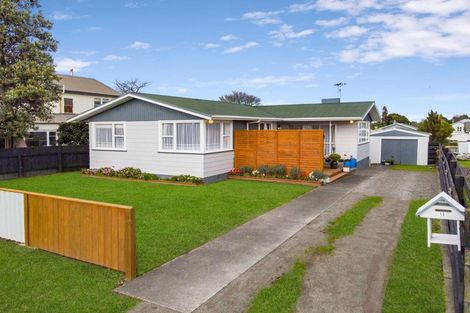 Photo of property in 13 Russell Street, Marton, 4710