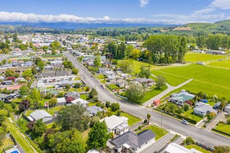 Photo of property in 36 Francis Drake Street, Waipukurau, 4200