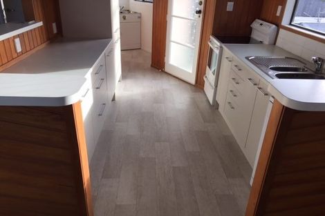 Photo of property in 94 Stanley Road, Glenfield, Auckland, 0629