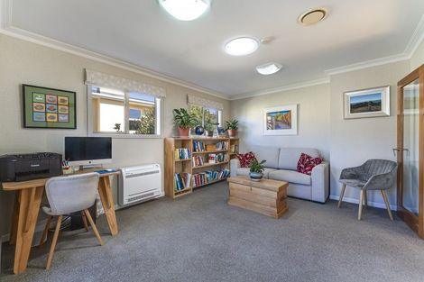 Photo of property in 18 Reeves Street, Stoke, Nelson, 7011