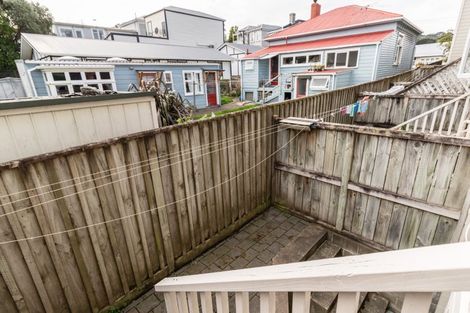 Photo of property in 152g Tasman Street, Mount Cook, Wellington, 6021