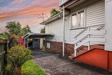 Photo of property in 38 Toru Street, Te Atatu Peninsula, Auckland, 0610