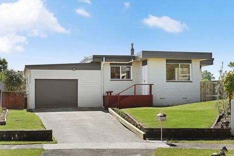 Photo of property in 17 Ridgeway Place, Glenview, Hamilton, 3206
