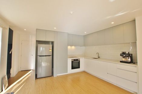 Photo of property in 14 Otaimako Place, Mangere, Auckland, 2022