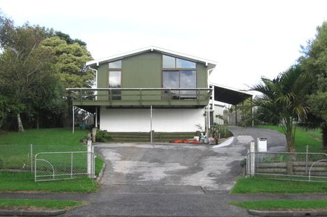 Photo of property in 5 George Herring Place, Glen Eden, Auckland, 0602