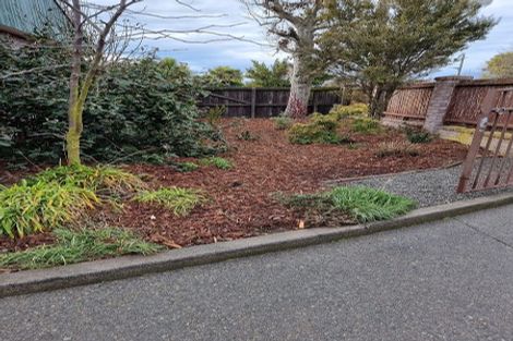 Photo of property in 28 Gladstone Road, Woodend, 7610