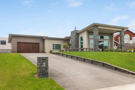 Photo of property in 3 Ngati Huia Place, Waitarere Beach, Levin, 5510