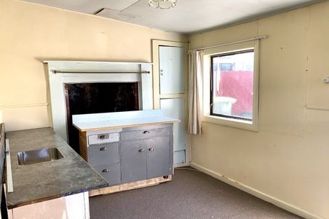 Photo of property in 4 Clifford Street, Clinton, 9534