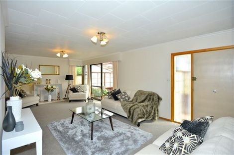 Photo of property in 2 Oakdale Street, Avonhead, Christchurch, 8042