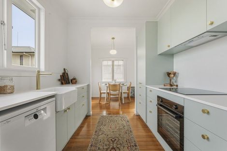 Photo of property in 24 Twelfth Avenue, Tauranga South, Tauranga, 3112