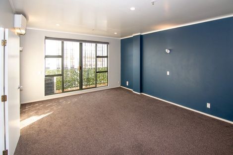 Photo of property in Maddison Apartments, 3/6a Queen Street, Palmerston North, 4410