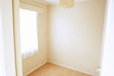 Photo of property in 1 Imperial Place, Henderson, Auckland, 0612