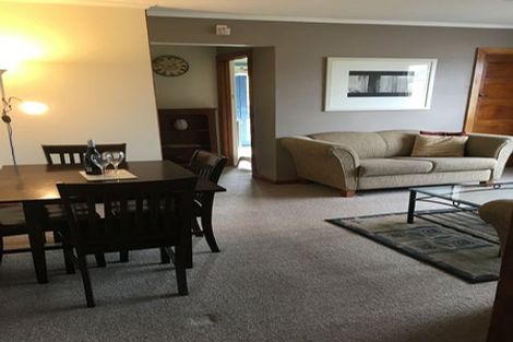 Photo of property in 16 Freyberg Street, Roslyn, Palmerston North, 4414