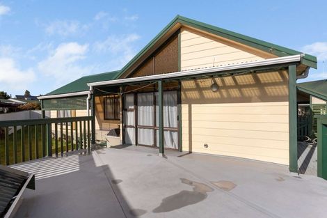 Photo of property in 15 Dickens Street, Owhata, Rotorua, 3010