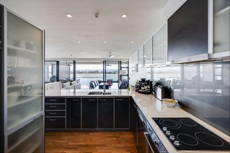 Photo of property in 504/7 Humber Street, Pandora, Napier, 4110