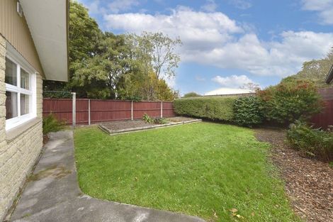 Photo of property in 19 Ashfield Place, Ilam, Christchurch, 8041