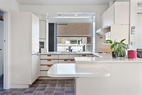 Photo of property in 1 Glynne Crescent, Spreydon, Christchurch, 8024