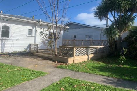 Photo of property in 48 Egmont Street, Hawera, 4610