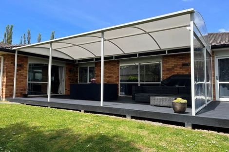 Photo of property in 6 Stroud Place, Henderson, Auckland, 0612