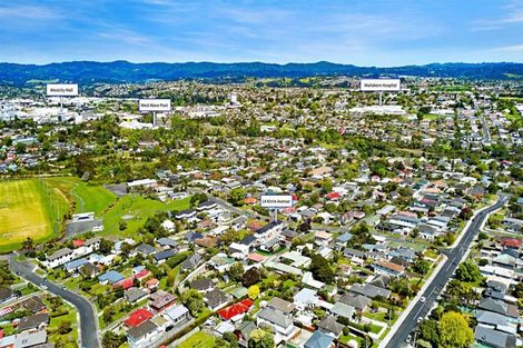 Photo of property in 14c Kirrie Avenue, Te Atatu South, Auckland, 0610