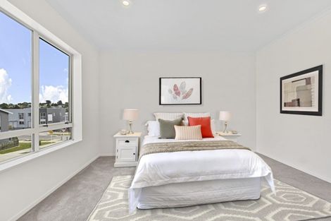 Photo of property in 8 George Mcwhirter Avenue, Massey, Auckland, 0614