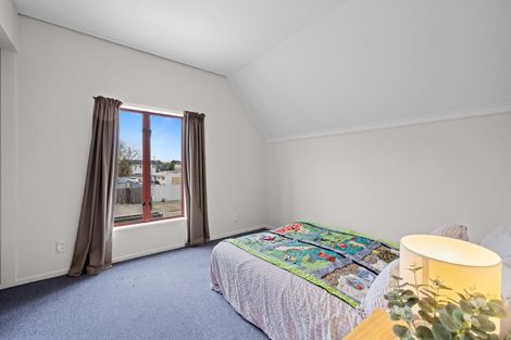 Photo of property in 100 Grafton Street, Waltham, Christchurch, 8011