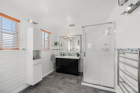 Photo of property in 55 Tama Street, Alicetown, Lower Hutt, 5010