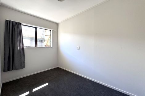 Photo of property in 1 Pinedale Parade, Milson, Palmerston North, 4414