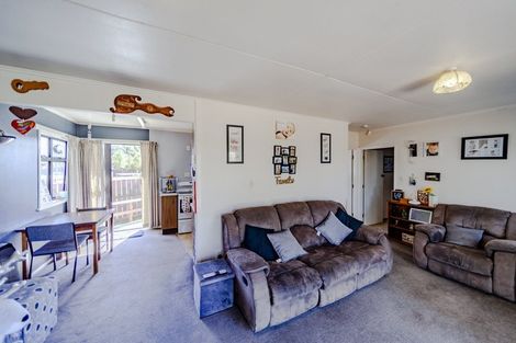 Photo of property in 18 Montgomery Street, Waipukurau, 4200