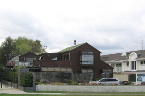 Photo of property in 112 Lake Terrace, Taupo, 3330