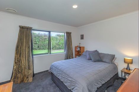 Photo of property in 66 Pohutukawa Drive, Levin, 5571
