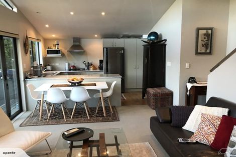 Photo of property in 46 Masterton Road, Rothesay Bay, Auckland, 0630
