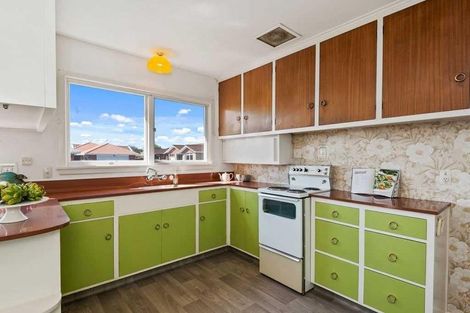 Photo of property in 6 Apollo Place, Papanui, Christchurch, 8052