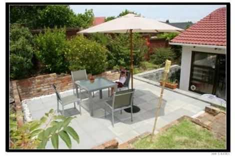 Photo of property in 15 Longwood Place, Forrest Hill, Auckland, 0620