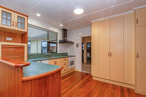 Photo of property in 28 Ormond Street, Woodville, 4920