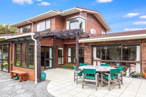 Photo of property in 8 Observatory Close, Whitby, Porirua, 5024