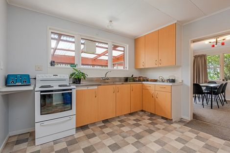 Photo of property in 4 Holdsworth Avenue, Milson, Palmerston North, 4414