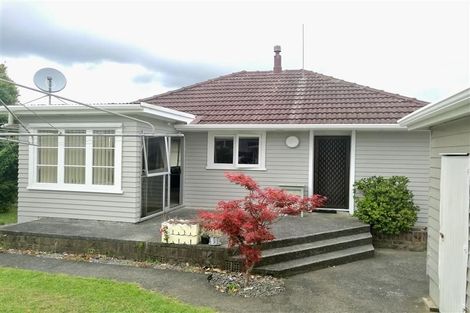 Photo of property in 11 Strid Road, Te Atatu South, Auckland, 0610