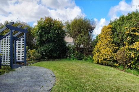 Photo of property in 12 Cherub Place, West Harbour, Auckland, 0618