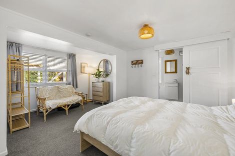 Photo of property in 70 Wainui Road, Raglan, 3225