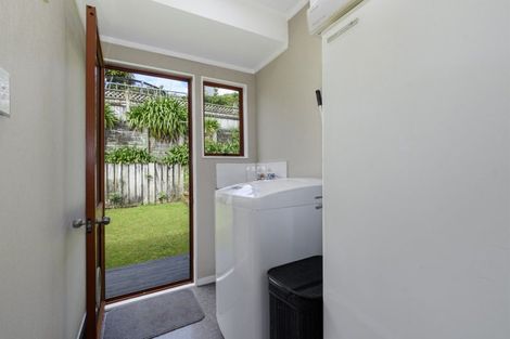 Photo of property in 22 Little John Drive, Bellevue, Tauranga, 3110