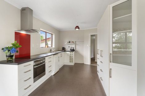 Photo of property in 57 Martin Road, Paraparaumu Beach, Paraparaumu, 5032