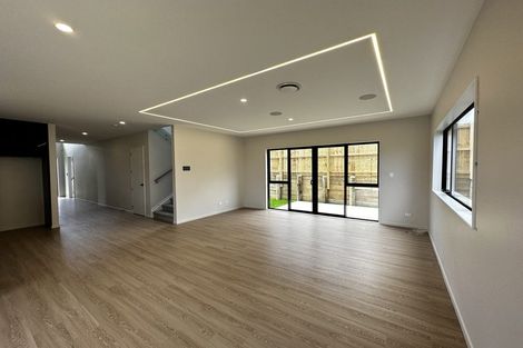 Photo of property in 10 Snuggery Loop, Orewa, 0931