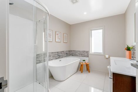 Photo of property in 48 Endeavour Drive, Whitby, Porirua, 5024