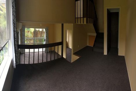 Photo of property in 3/42 Manuka Road, Glenfield, Auckland, 0629