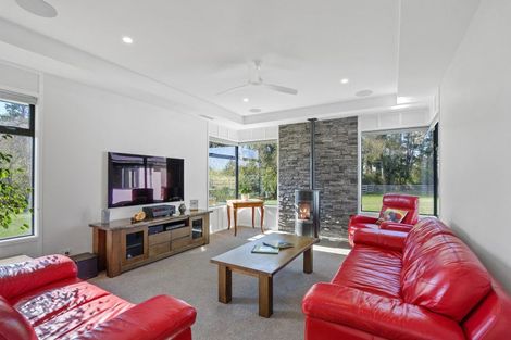 Photo of property in 6 Harrier Place, Amberley, 7410